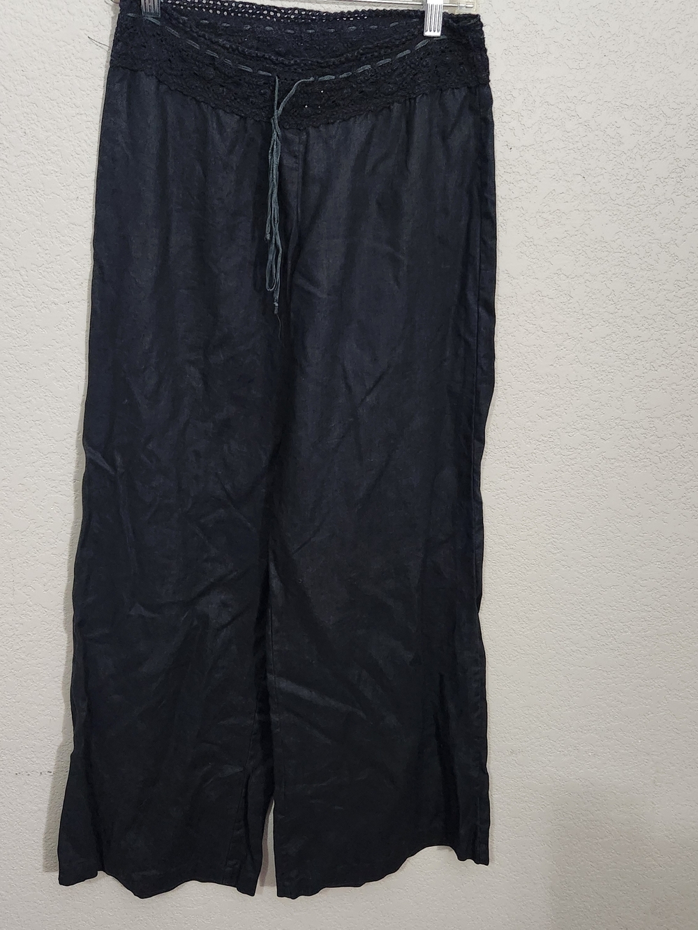 Forever 21 Black Wide-Leg Crochet Waist Pants